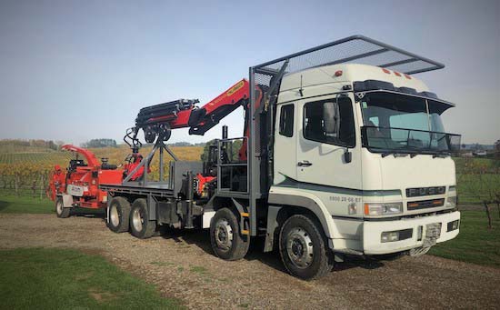 Crane andd Grapply Truck